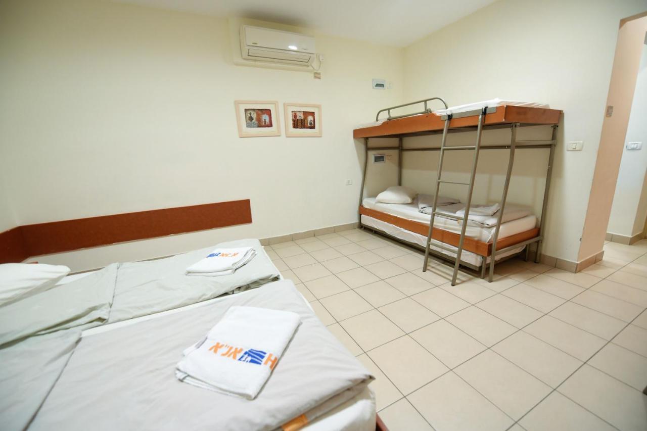 Hi - Arad Hostel Exterior photo
